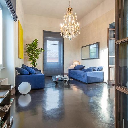Iconic Apartment With Unique Colosseum View Рим Экстерьер фото