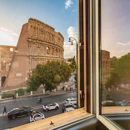 Iconic Apartment With Unique Colosseum View Рим Экстерьер фото